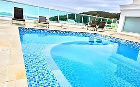 Hospedatom - Apartamento até 12 Pessoas c/ Piscina Arraial do Cabo